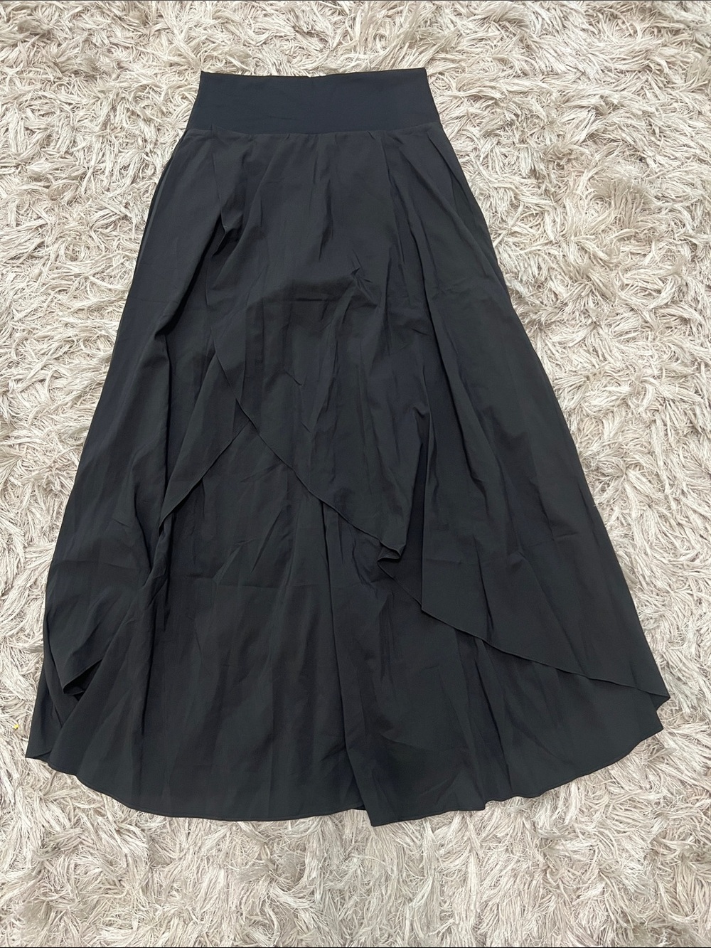 HALARA Black Layered Maxi Skirt with Wide Waistband
